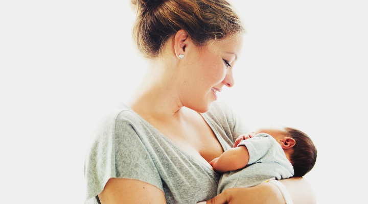 breastfeeding tips for new moms